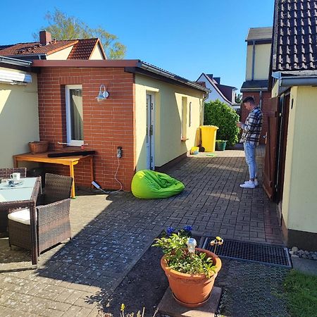 Ostsee Ferienhaus Mit Whirlpool Вольґаст Екстер'єр фото
