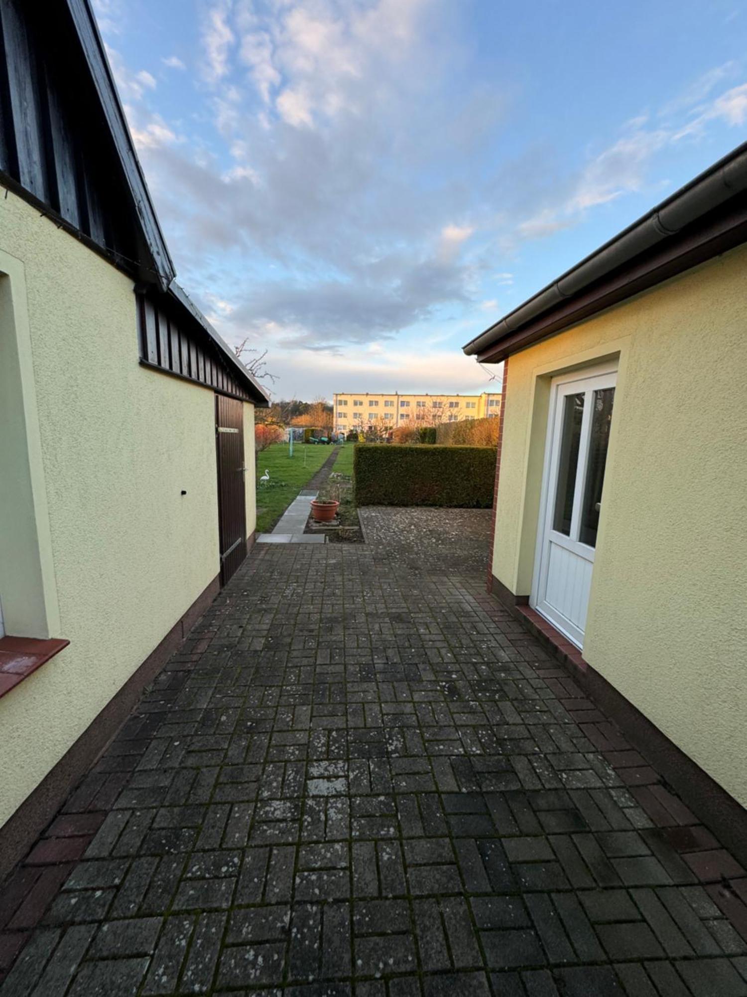 Ostsee Ferienhaus Mit Whirlpool Вольґаст Екстер'єр фото